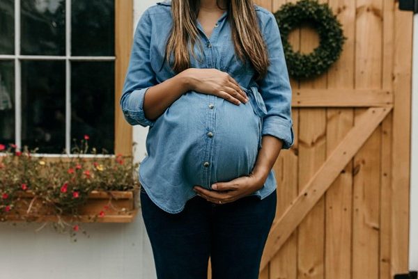 Pregnant Mom - Why is my baby bump to high? - Joy of Life Surrogacy